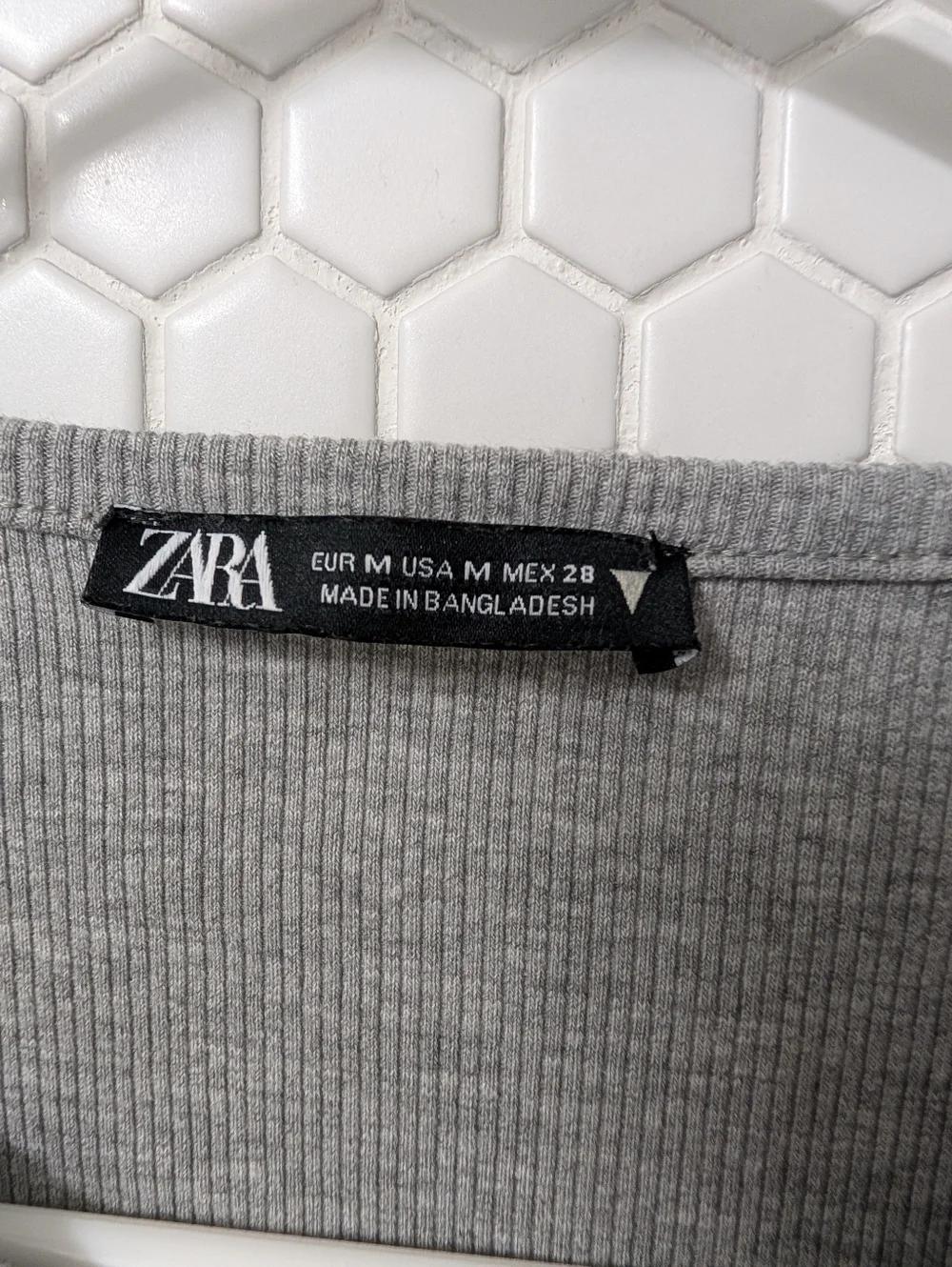 Zara Grey Ribbed Cropped Cardigan Sweater - Picture 5 of 6